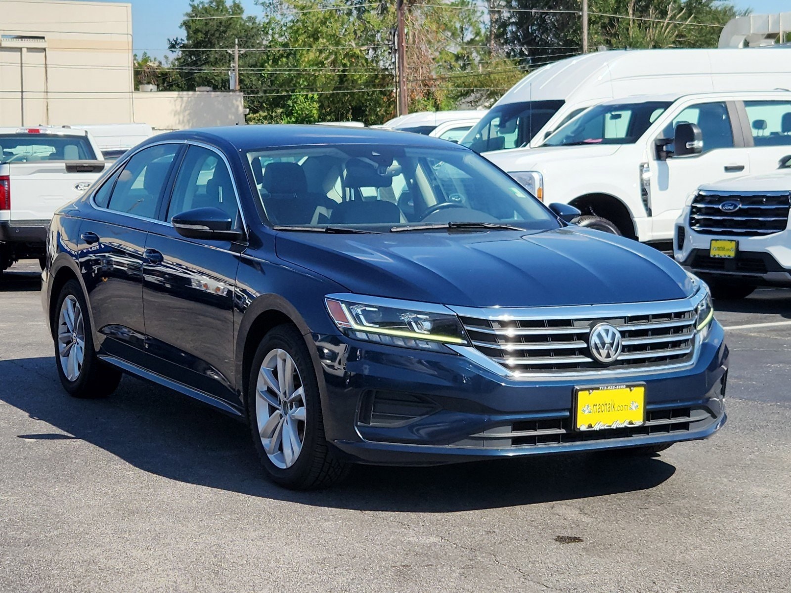 Used 2020 Volkswagen Passat SE with VIN 1VWSA7A3XLC008940 for sale in Houston, TX