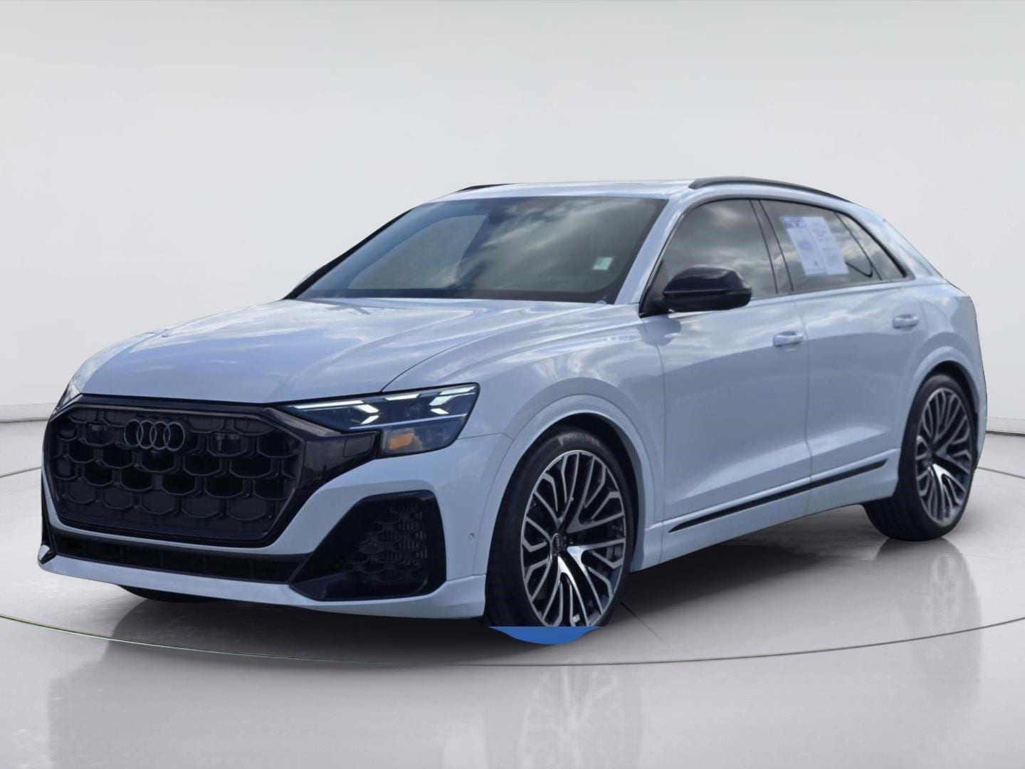 2025 Audi SQ8 Prestige quattro's photo