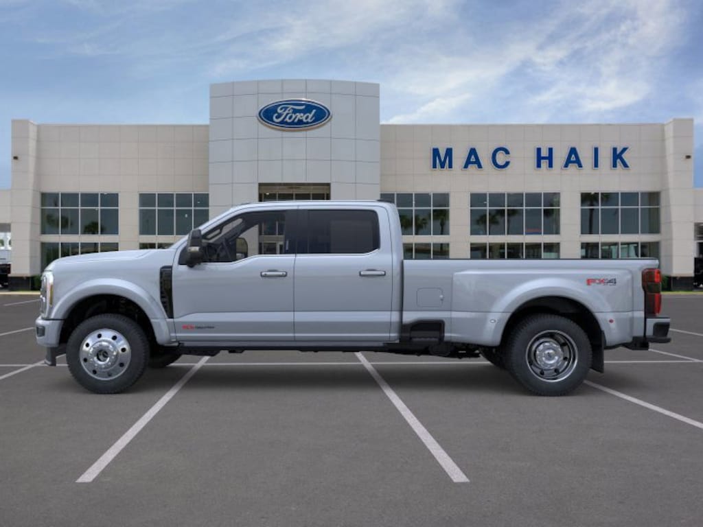 New 2026 Ford F-450 Platinum Truck Crew Cab