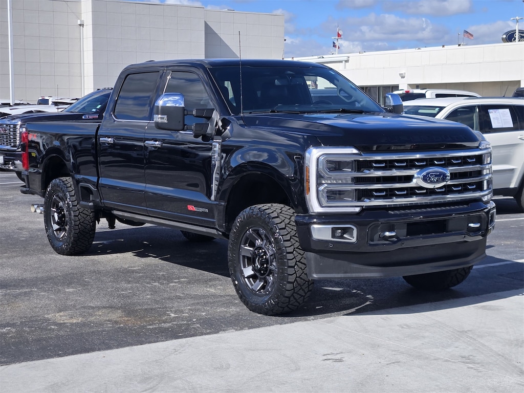 Used 2024 Ford F-250SD Platinum Truck