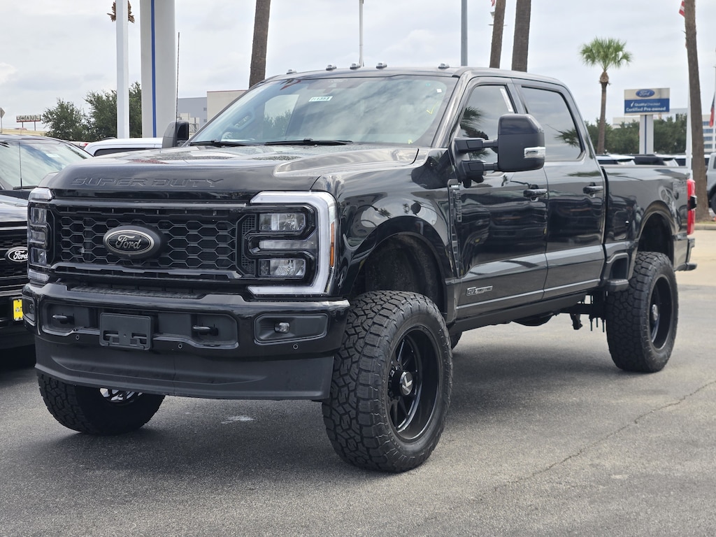 New 2026 Ford F-250 Lariat Truck Crew Cab