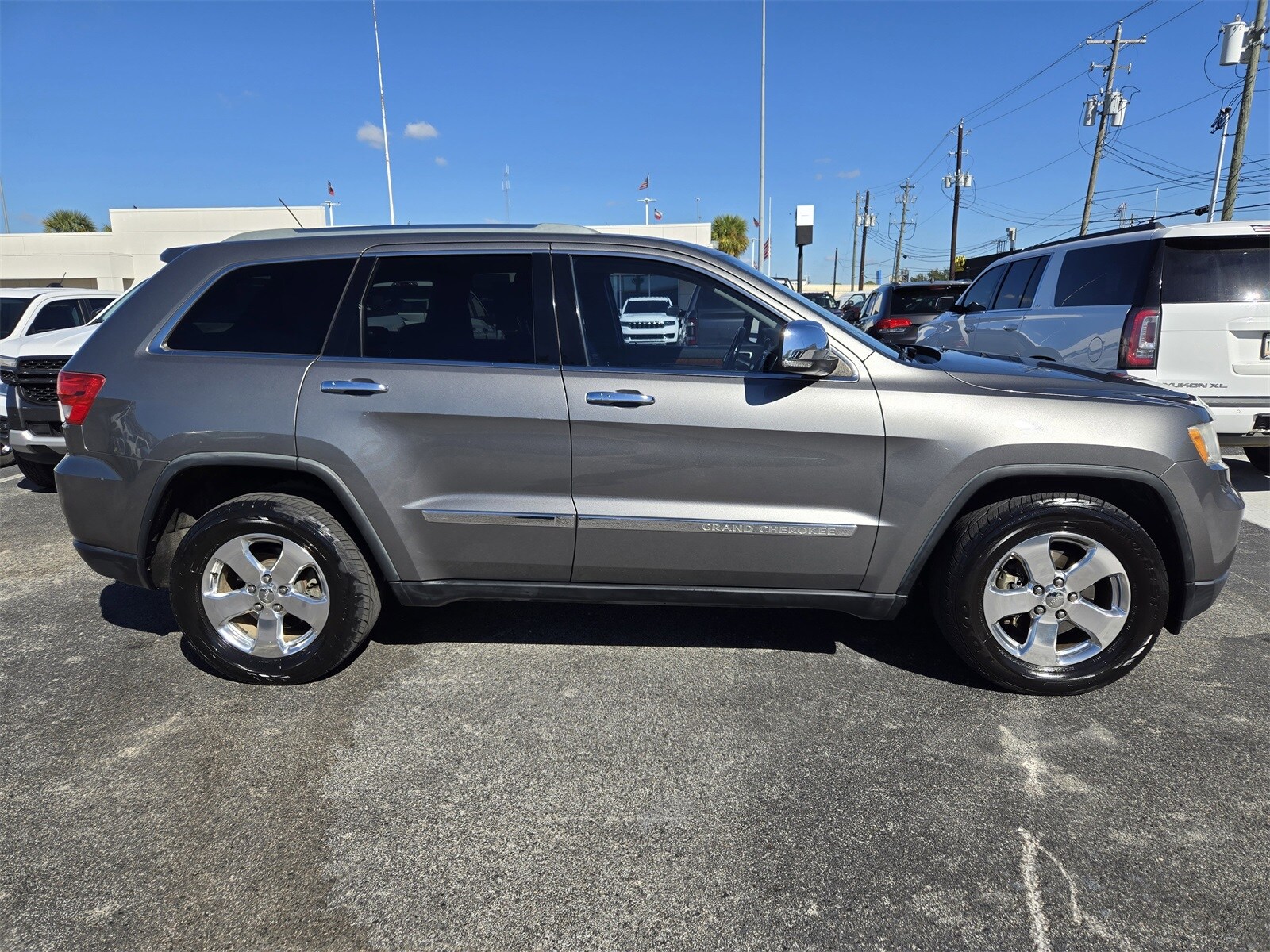 2011 Jeep Grand Cherokee Limited photo 3