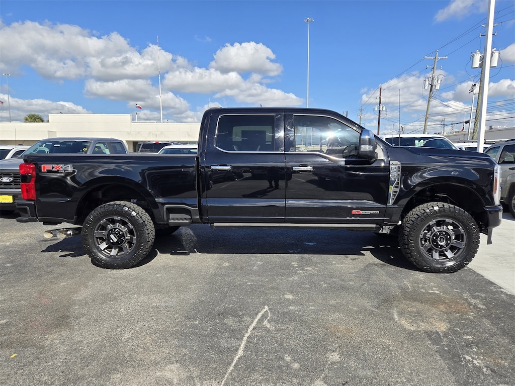 Used 2024 Ford F-250SD Platinum Truck