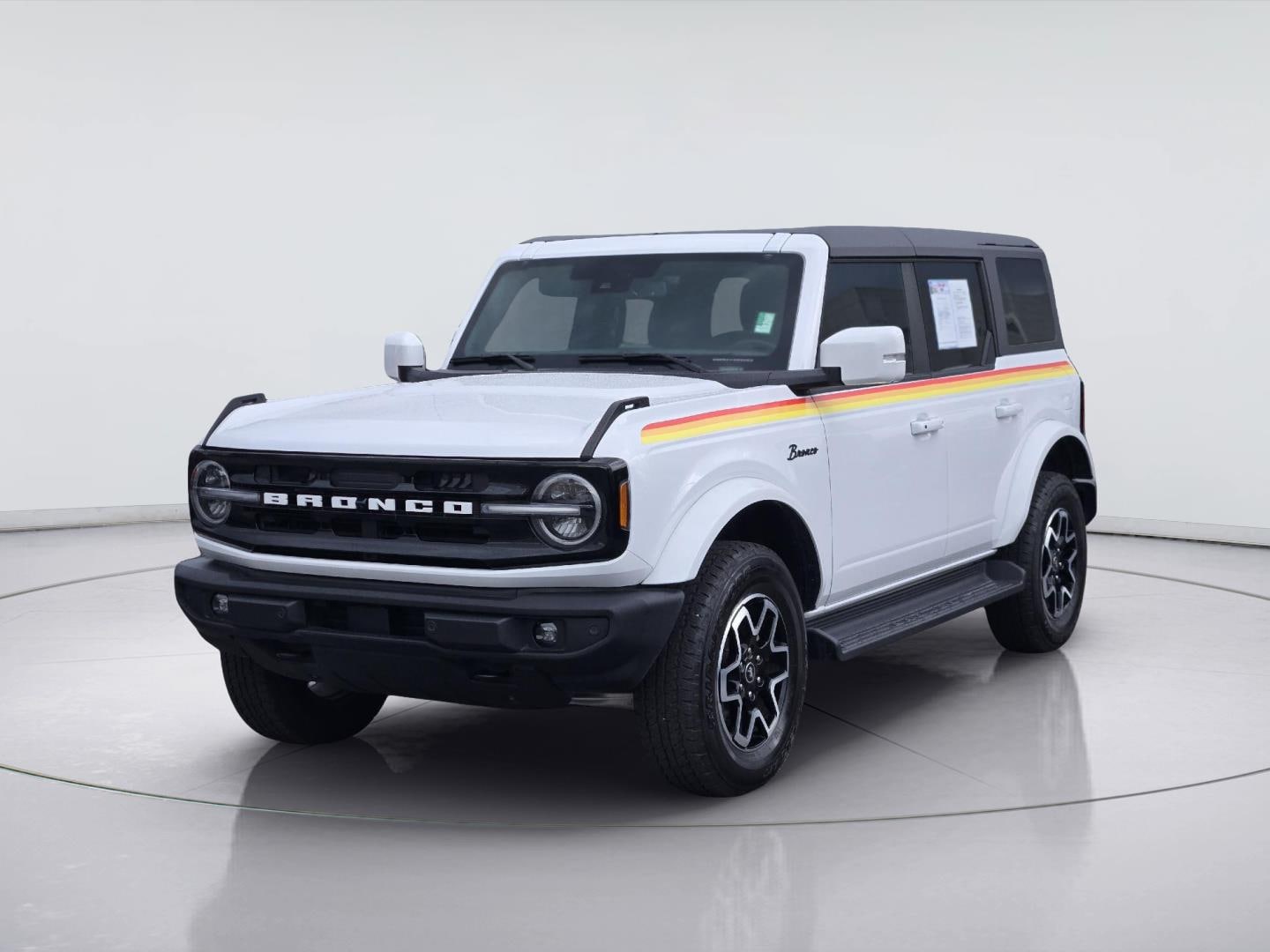 2025 Ford Bronco Outer Banks 4-Door