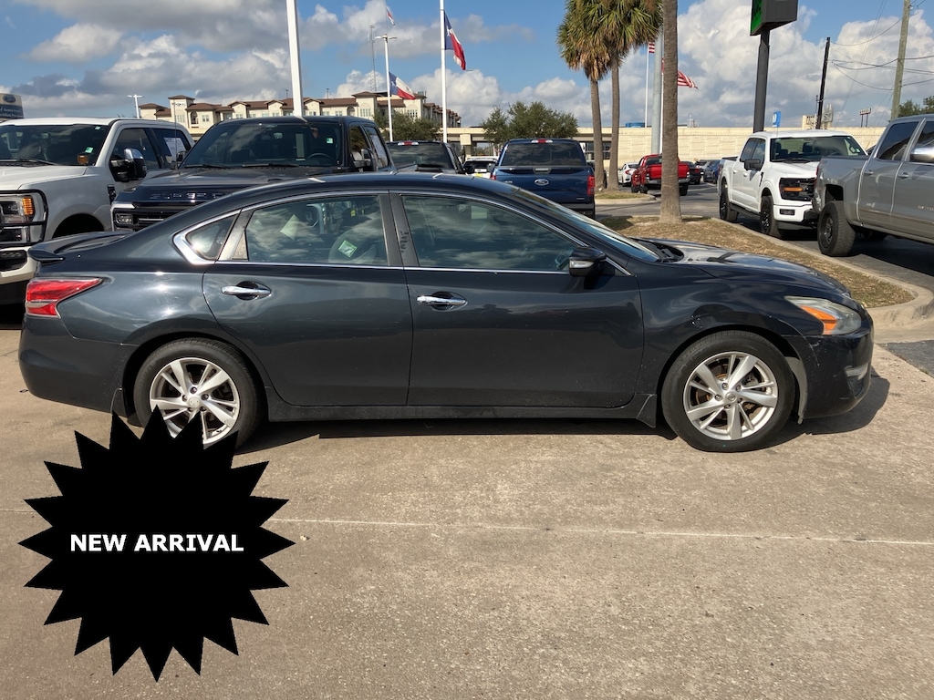Used 2014 Nissan Altima 2.5 SL Sedan