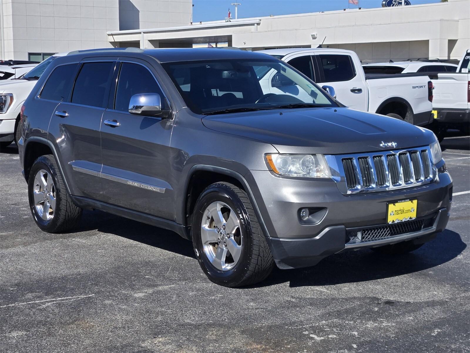 2011 Jeep Grand Cherokee Limited photo 2