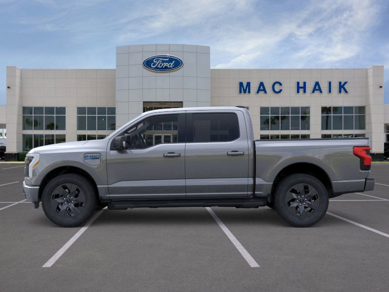 2025 Ford F-150 Lightning photo 3