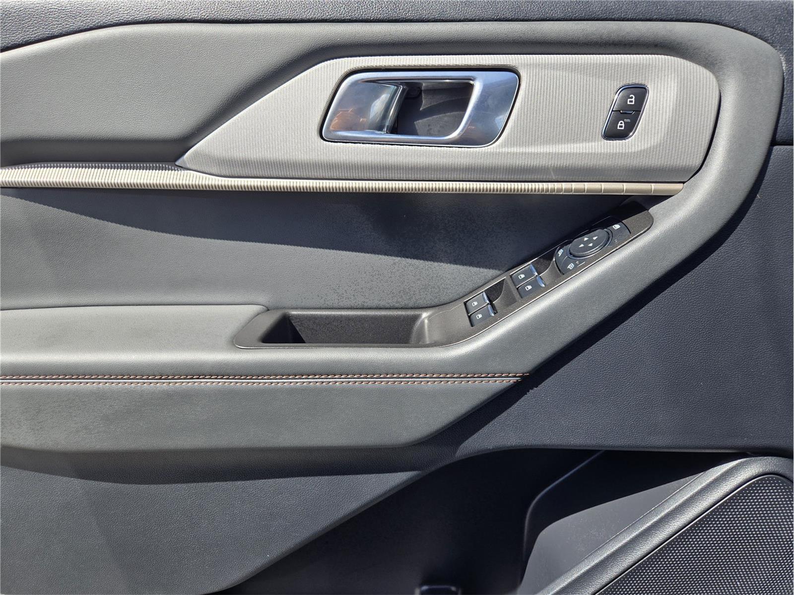 2026 Ford Explorer - Photo 22