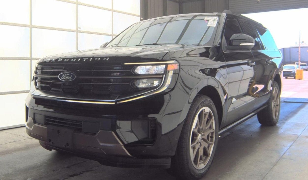2025 Ford Expedition's photo