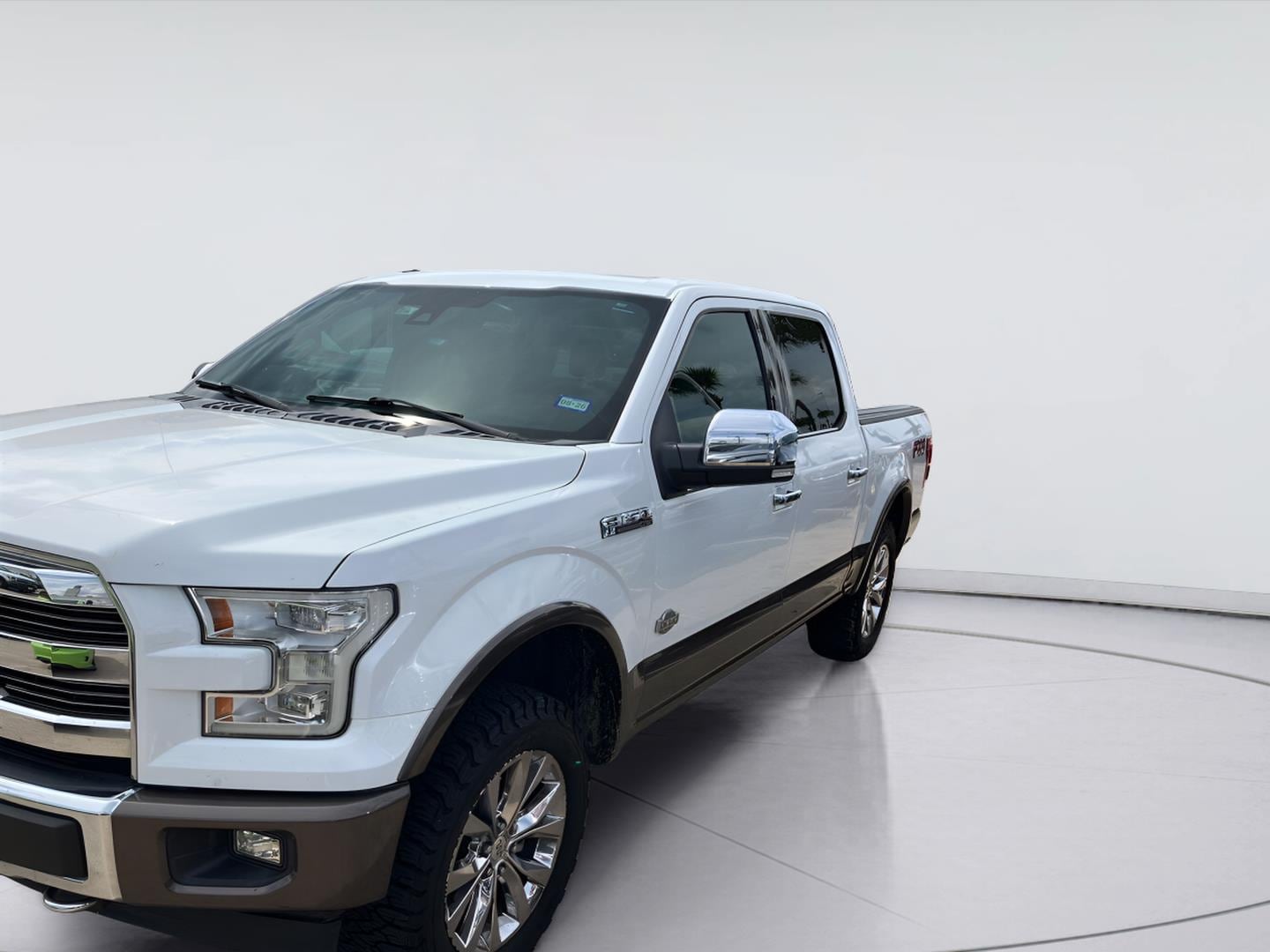 Oxford White Caribou 2017 Ford F-150 Pickup Truck Four-Wheel Drive 6-Speed Automatic