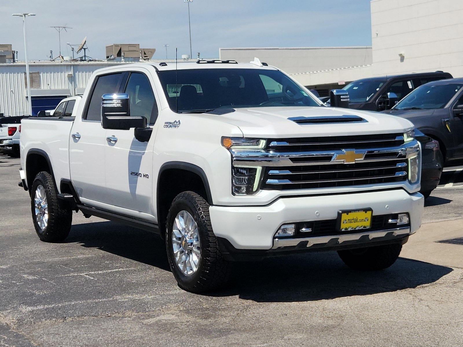 Used 2022 Chevrolet Silverado 2500HD High Country with VIN 1GC4YRE78NF327092 for sale in Houston, TX