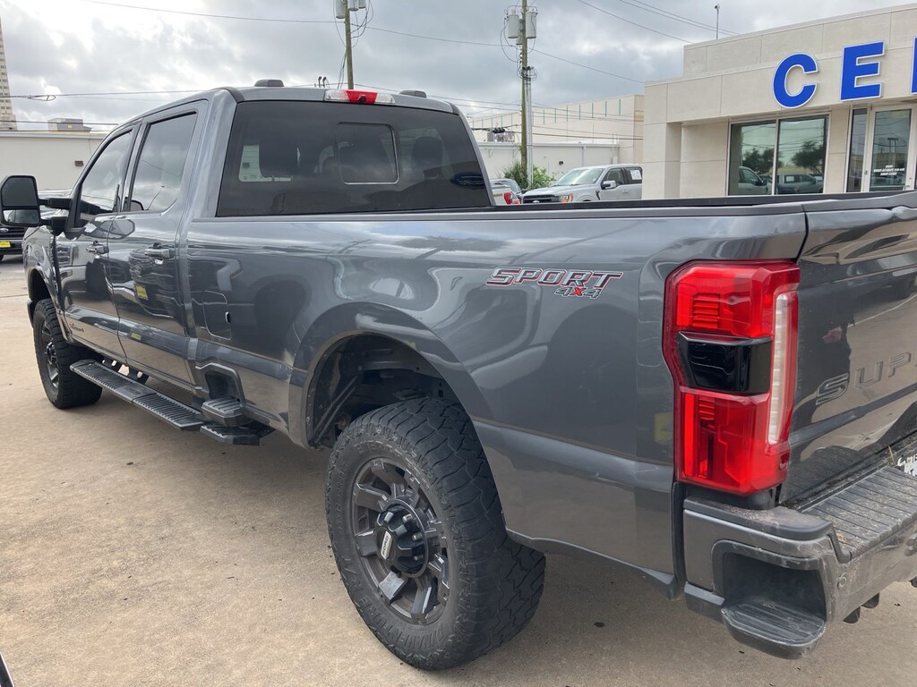 Used 2024 Ford F-350SD Lariat Truck