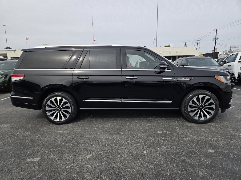 Used 2023 Lincoln Navigator L L Reserve SUV
