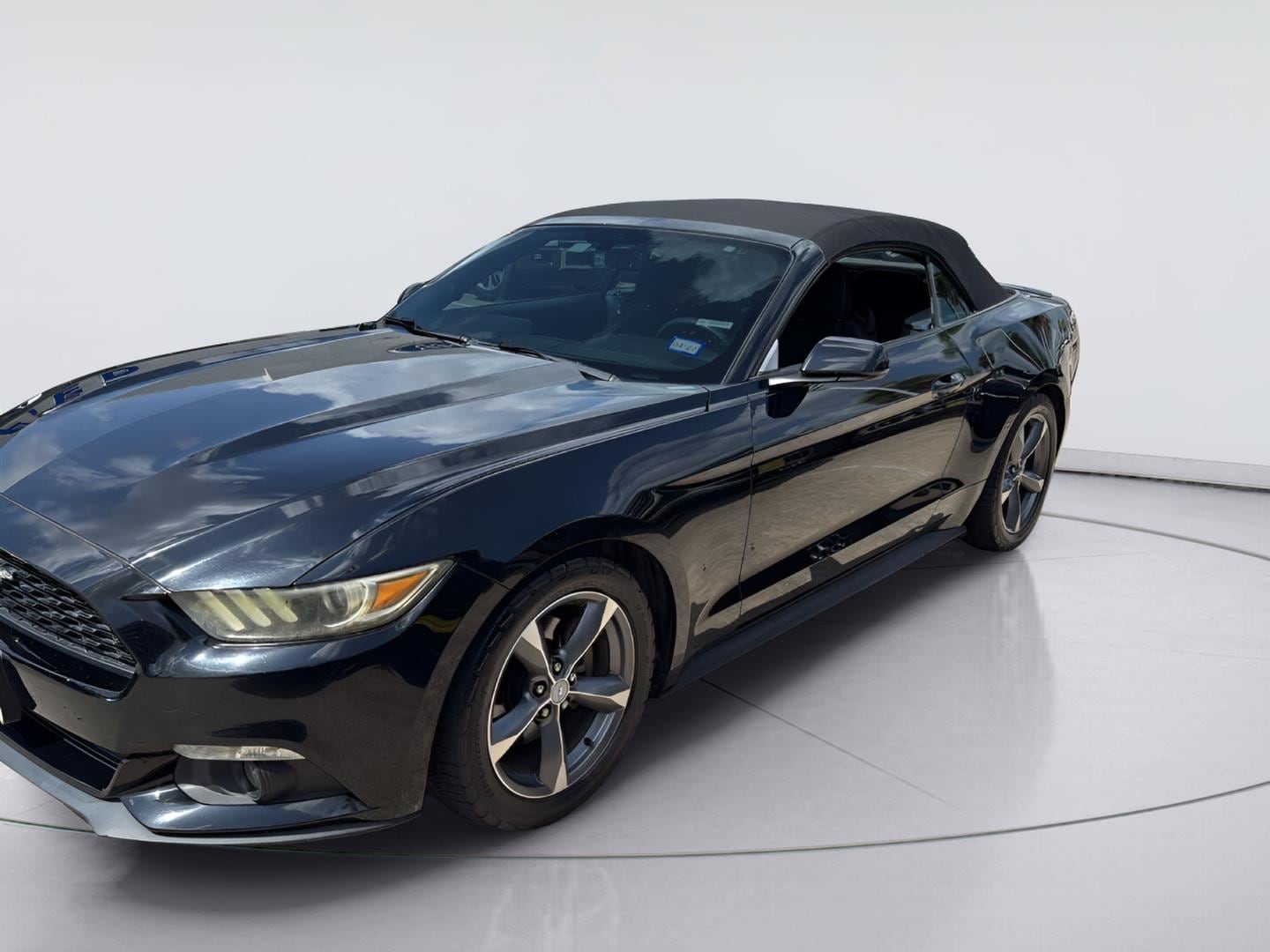 2015 Ford Mustang Convertible 