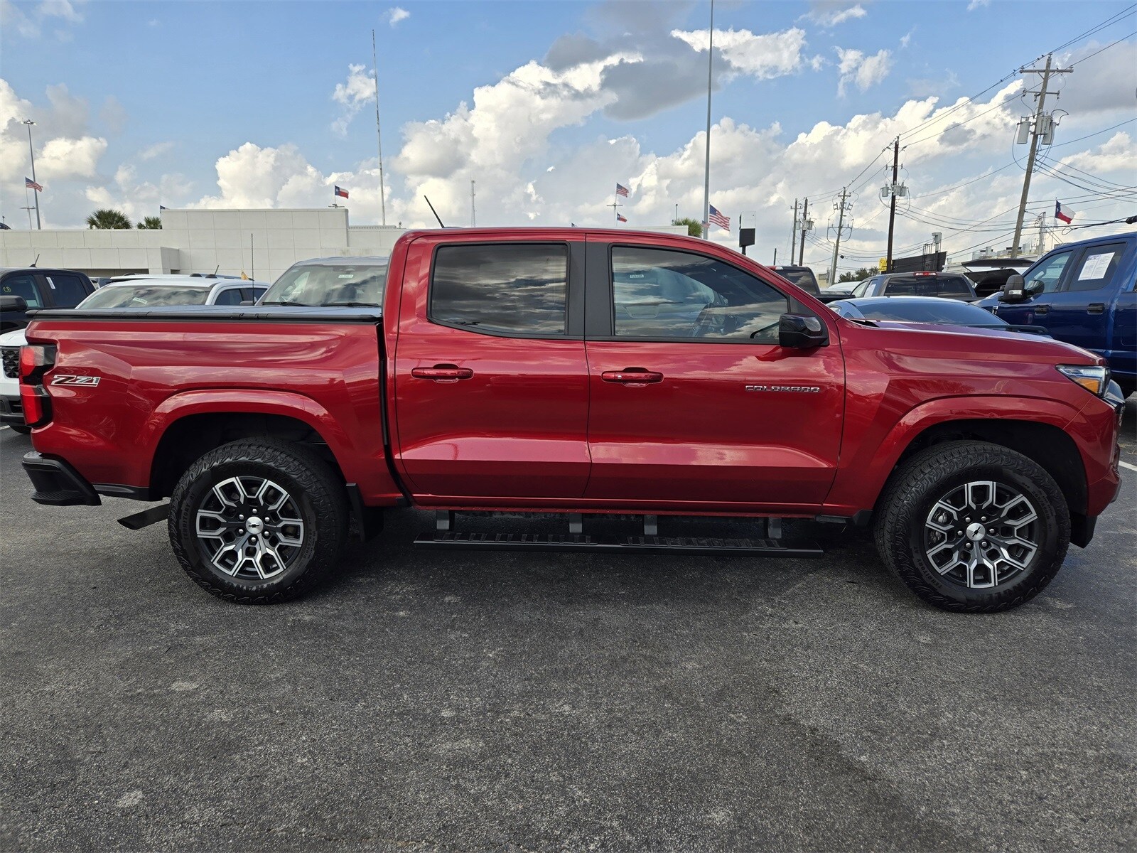 2023 Chevrolet Colorado Z71 photo 4