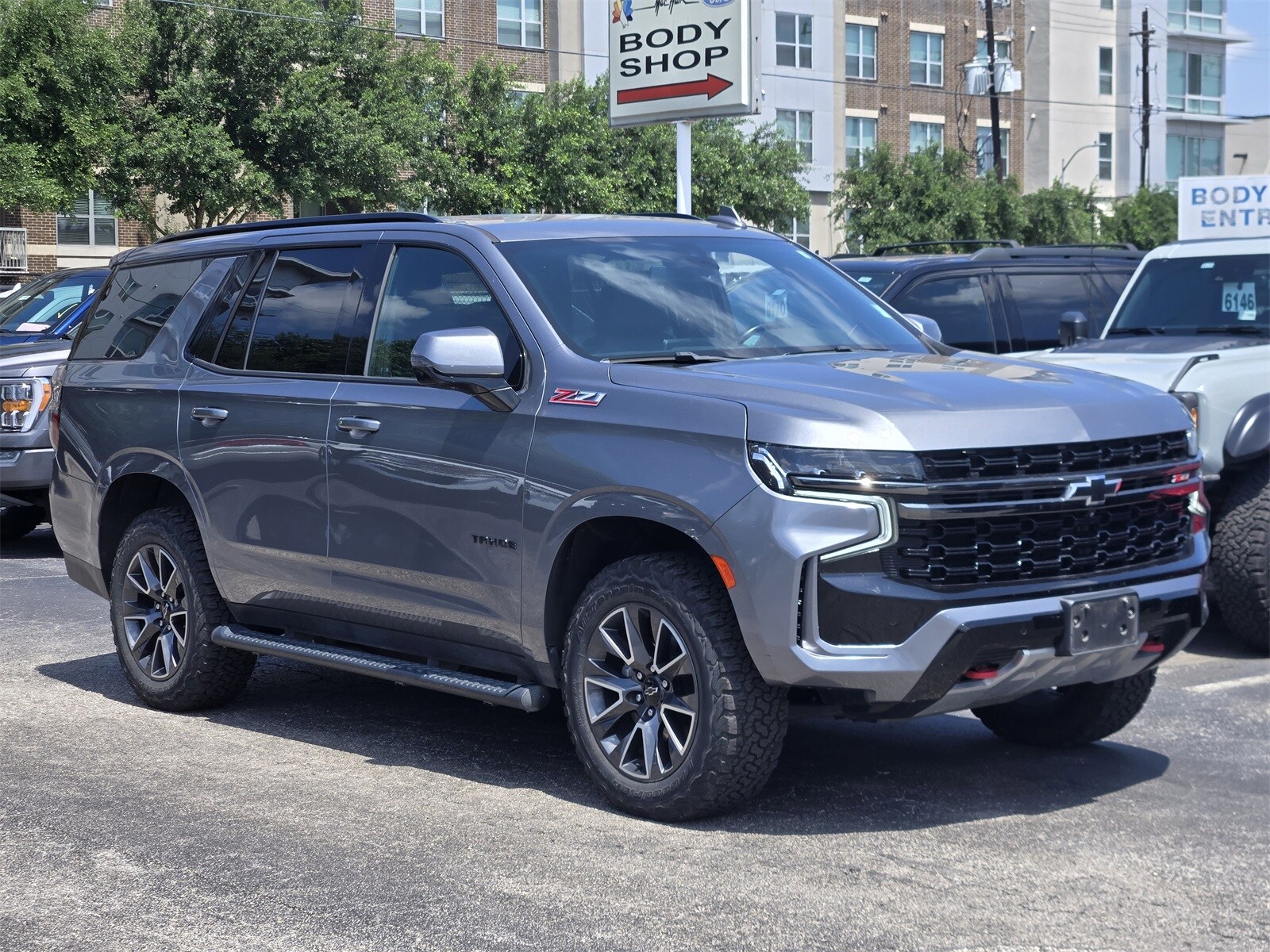 Used 2022 Chevrolet Tahoe Z71 with VIN 1GNSKPKD5NR292671 for sale in Houston, TX