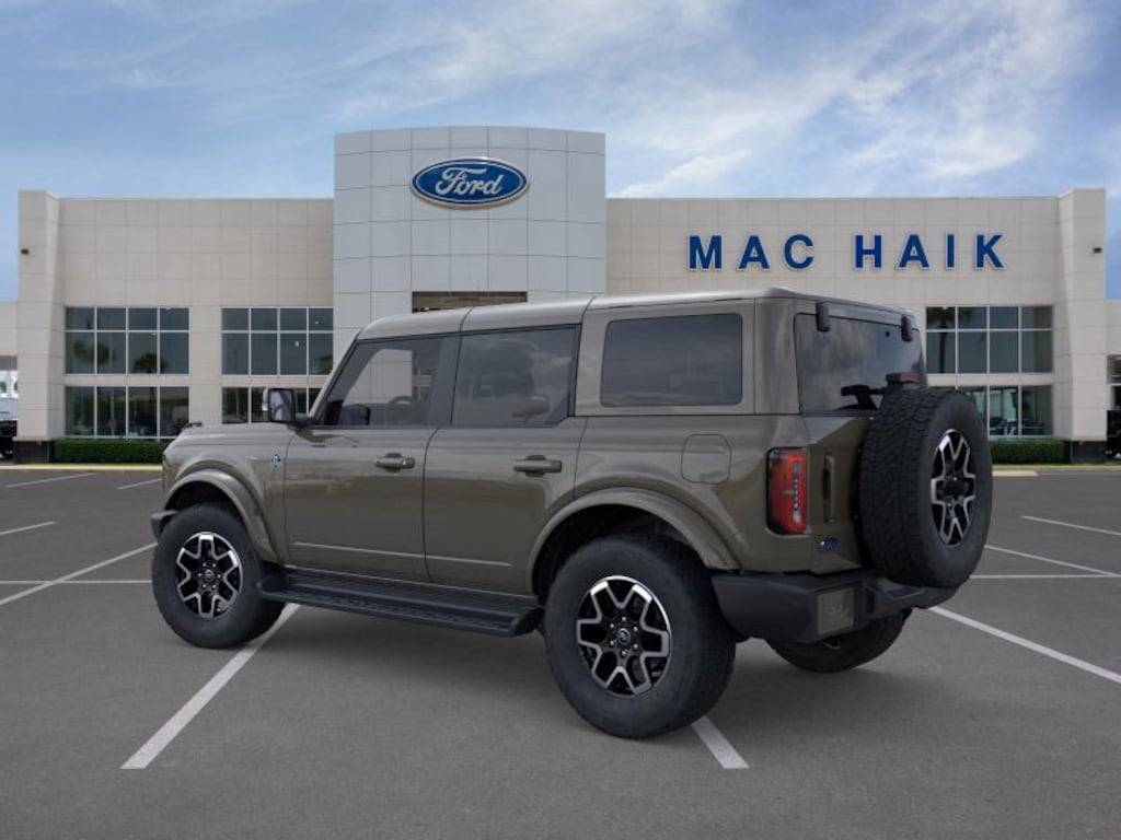 New 2025 Ford Bronco Outer Banks SUV