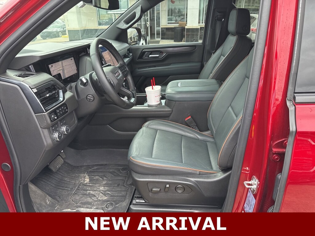 Used 2025 GMC Yukon AT4 SUV