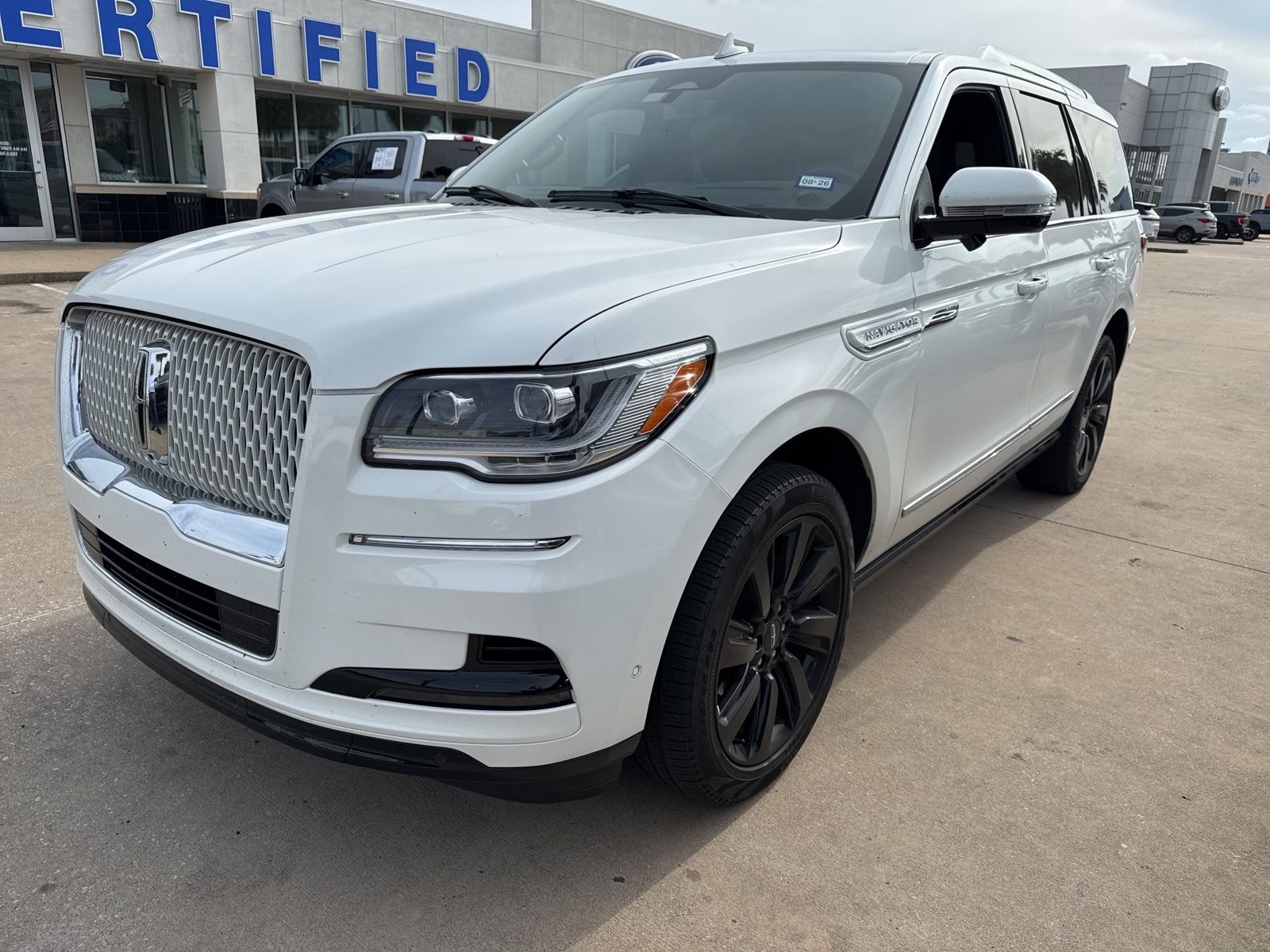 2024 Lincoln Navigator Reserve 4WD's photo