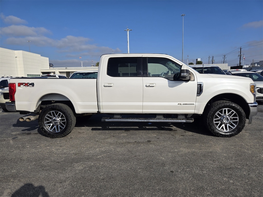 Used 2018 Ford F-250SD Lariat Truck
