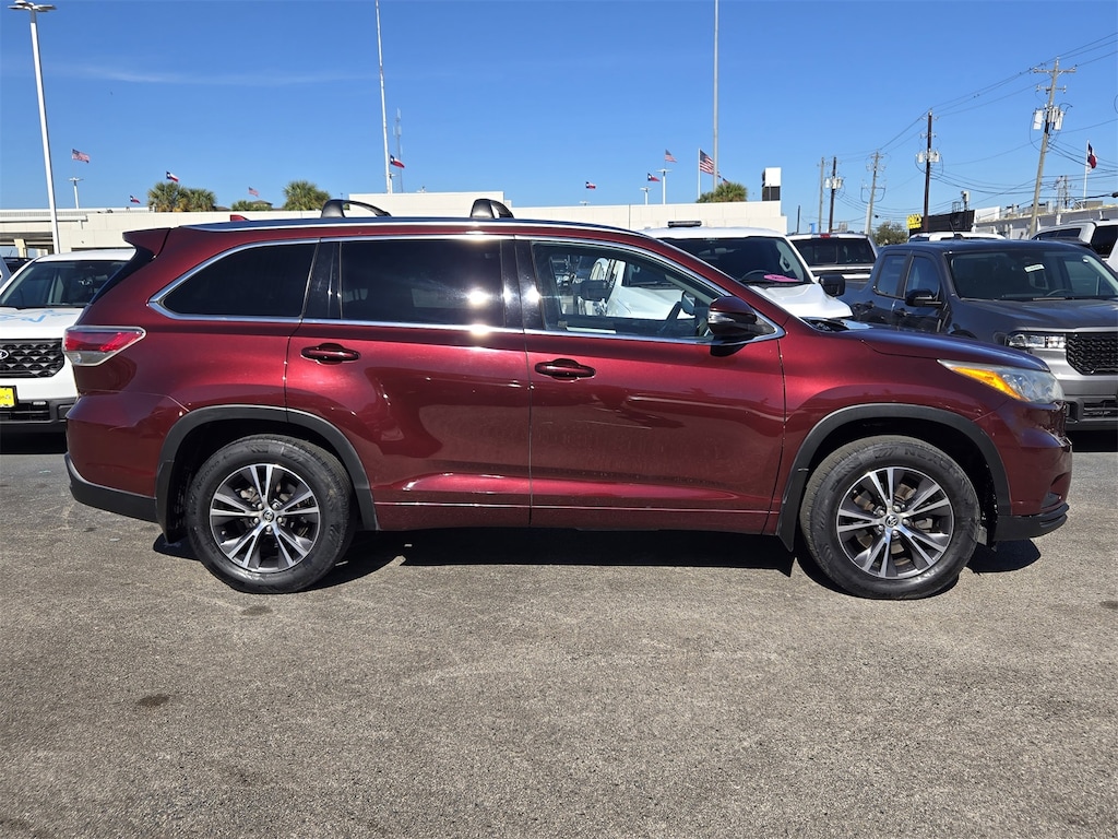 Used 2016 Toyota Highlander XLE V6 SUV