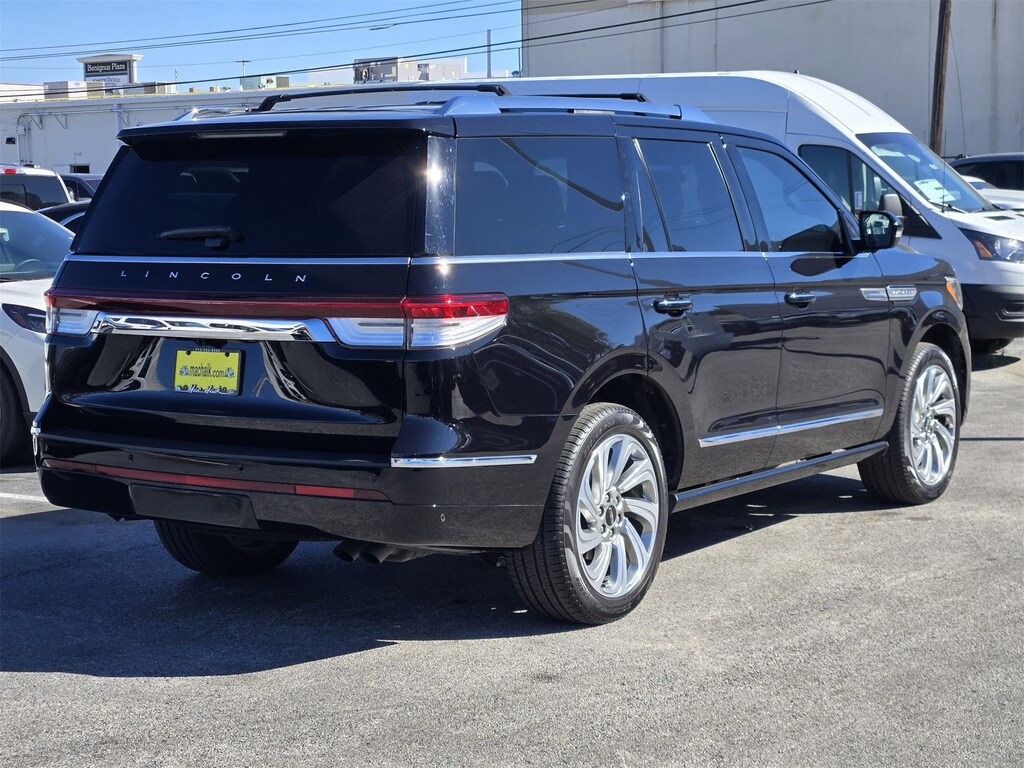 Used 2024 Lincoln Navigator Premiere SUV