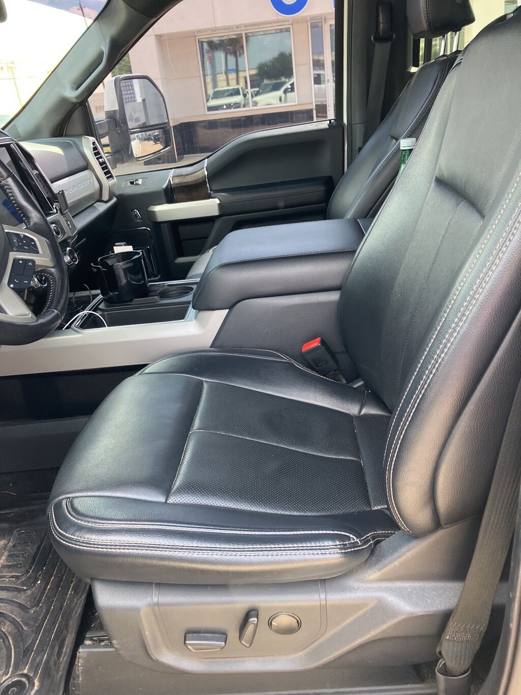 Used 2022 Ford F-250SD Lariat Truck