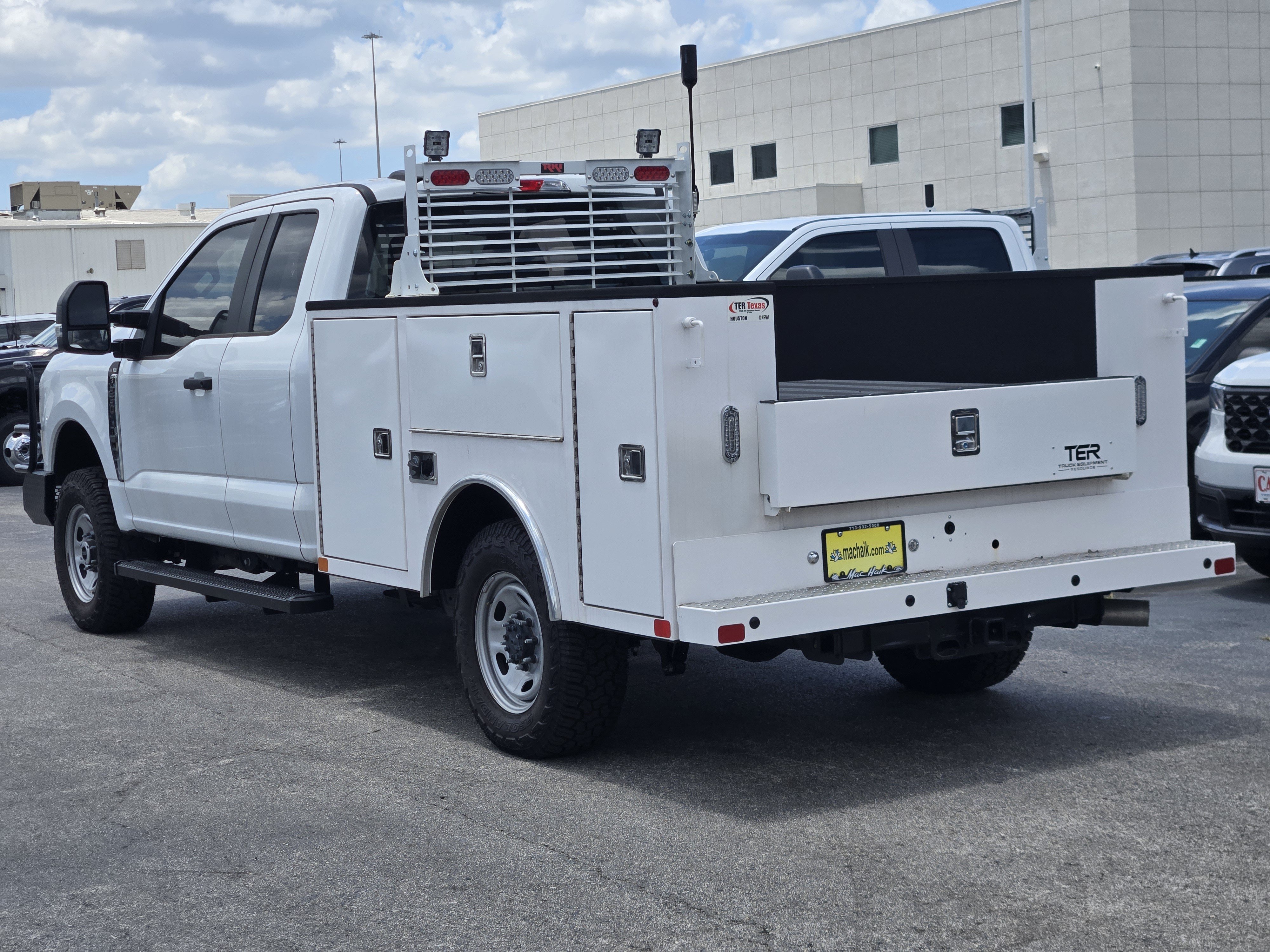 New 2025 Ford F-250 XL Truck Super Cab