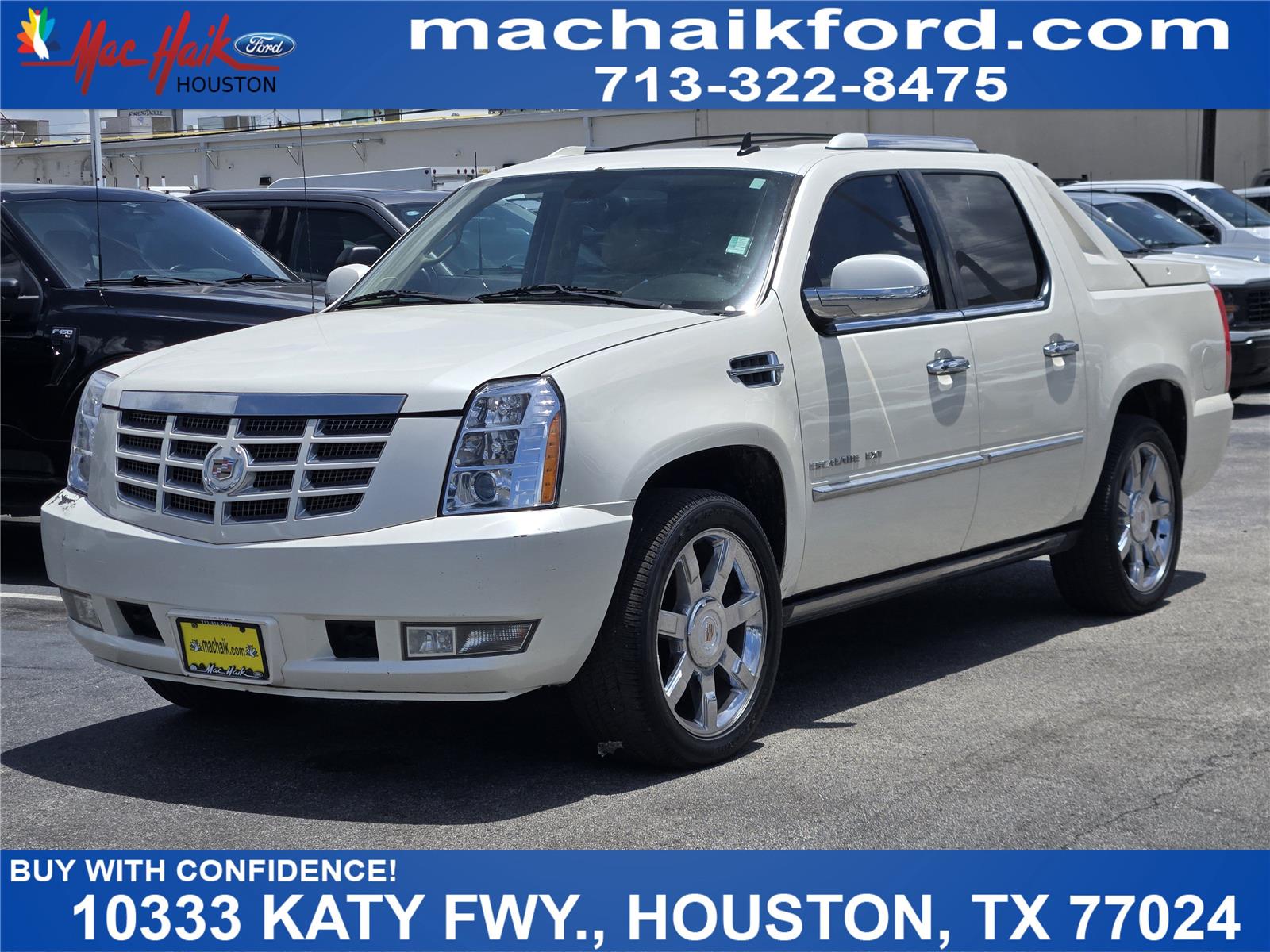2013 Cadillac Escalade EXT AWD Premium's photo