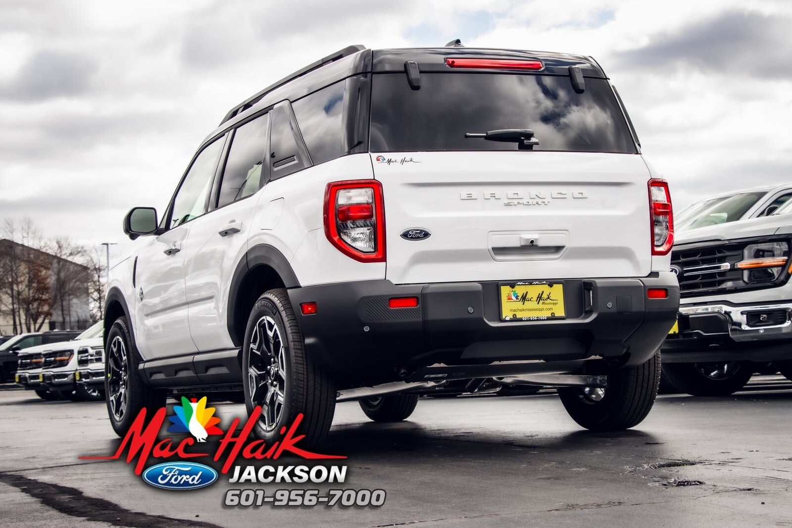2025 Ford Bronco Sport Outer Banks photo 4