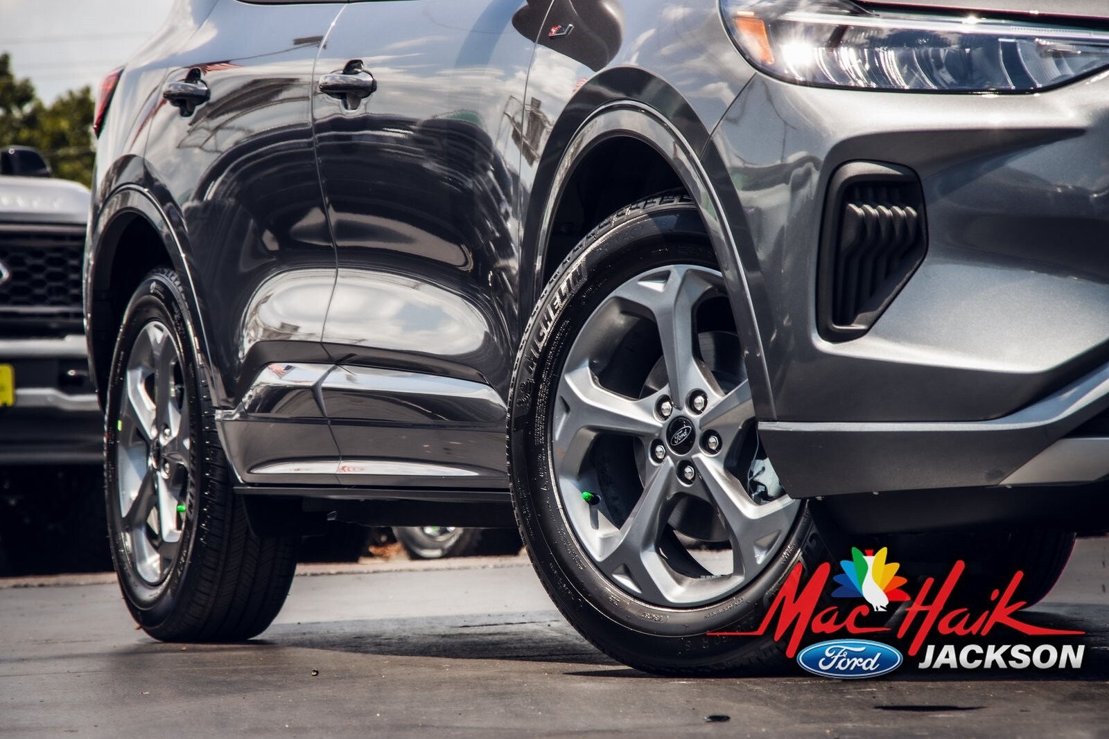 2024 Ford Escape Hybrid ST-Line photo 3