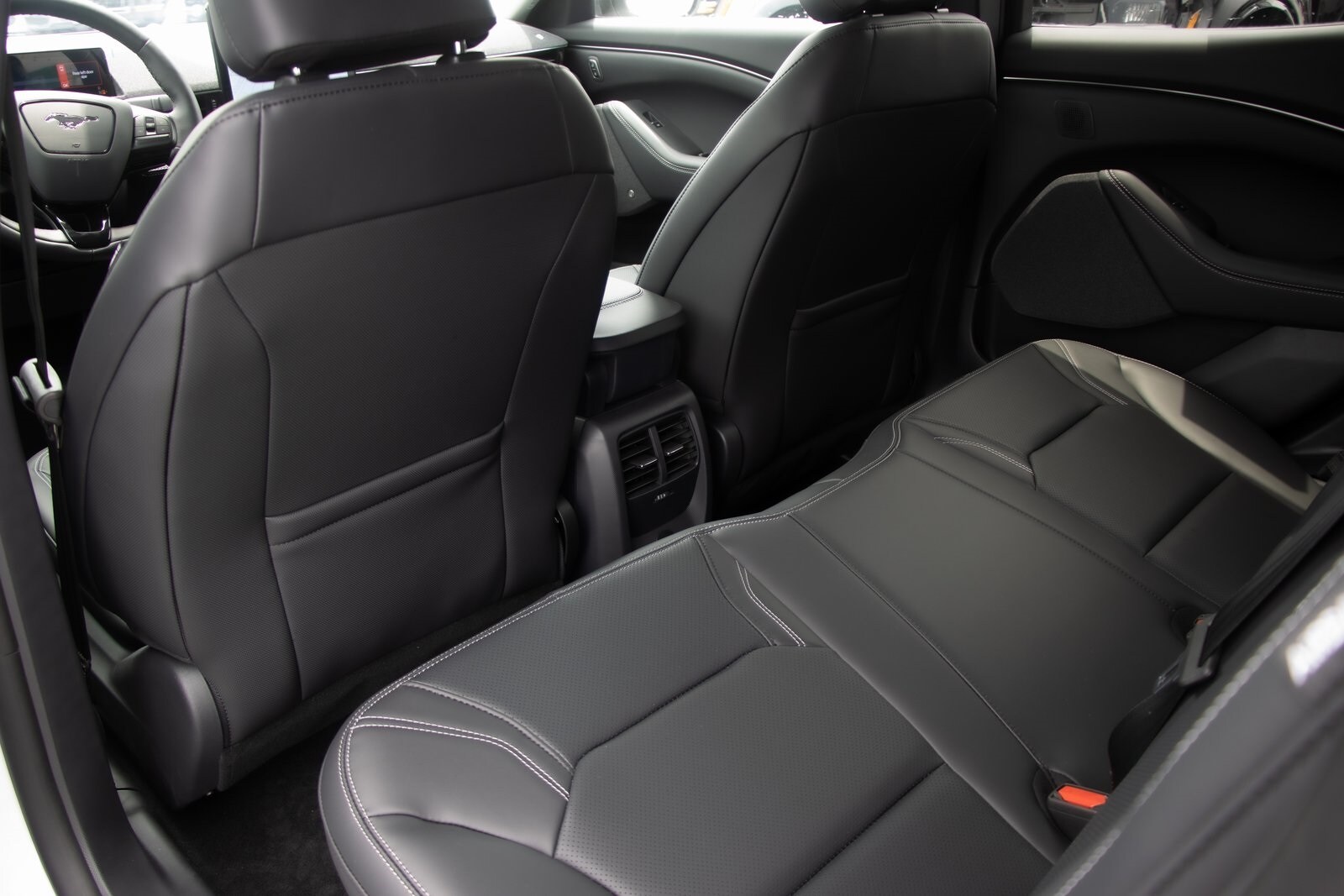 2025 Ford Mustang Mach-E Premium - Photo 11