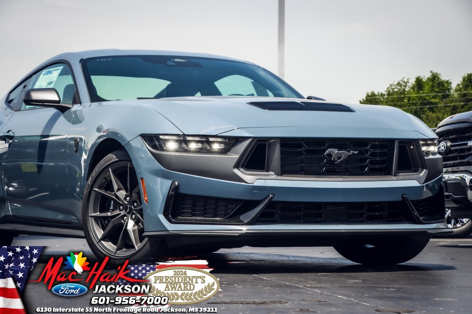 2025 Ford Mustang Dark Horse photo 3