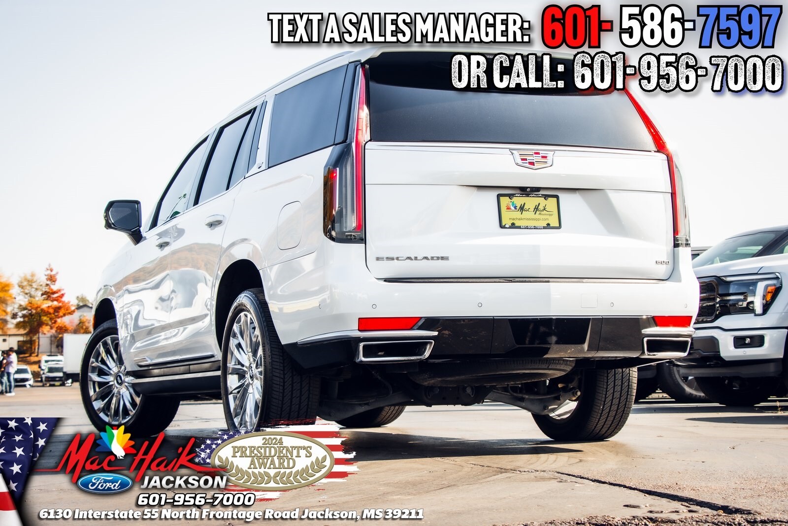 2022 Cadillac Escalade Premium Luxury photo 3