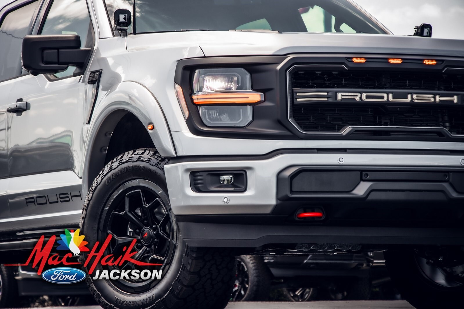 2024 Ford F-150 XLT photo 2