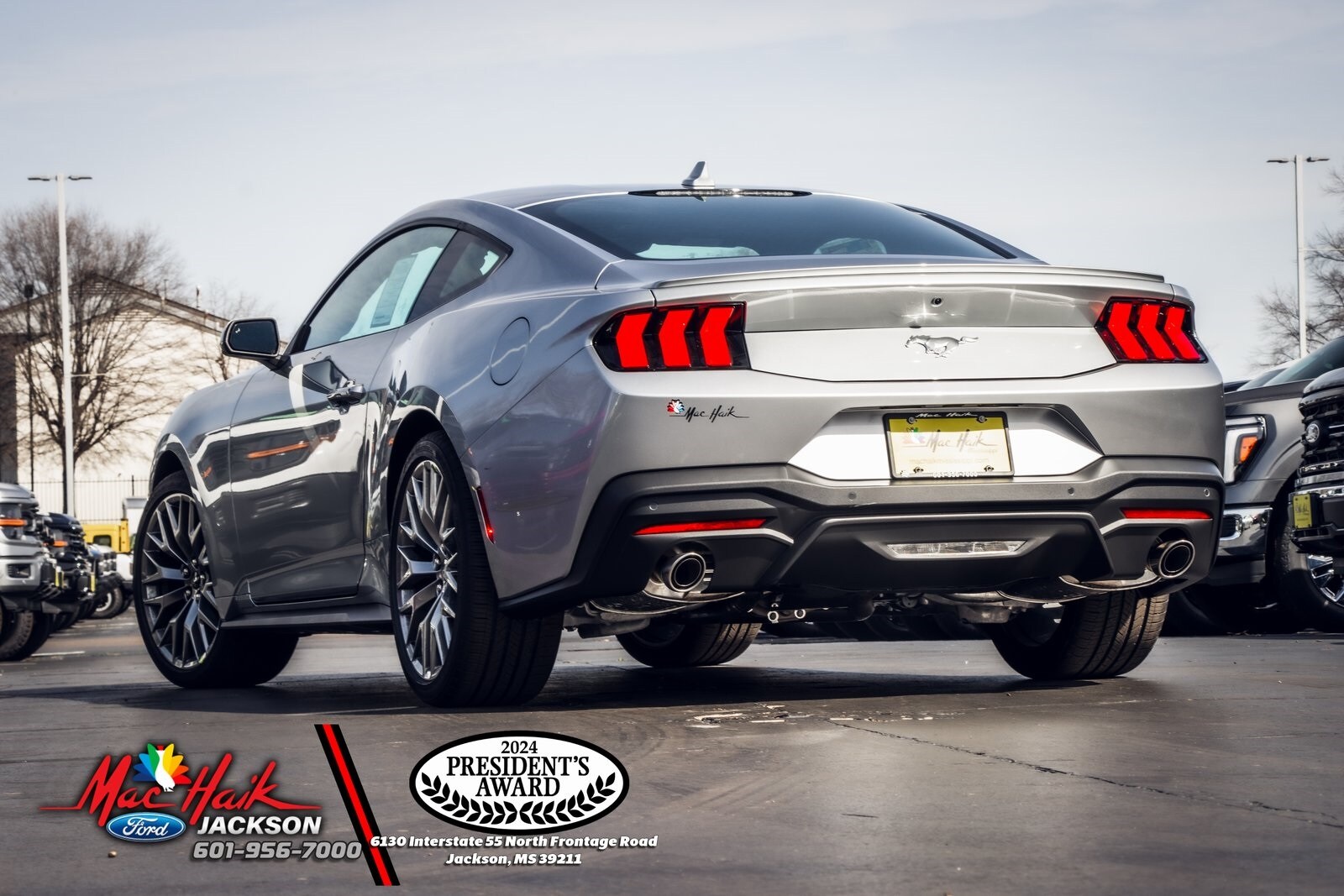 2025 Ford Mustang EcoBoost Premium photo 4