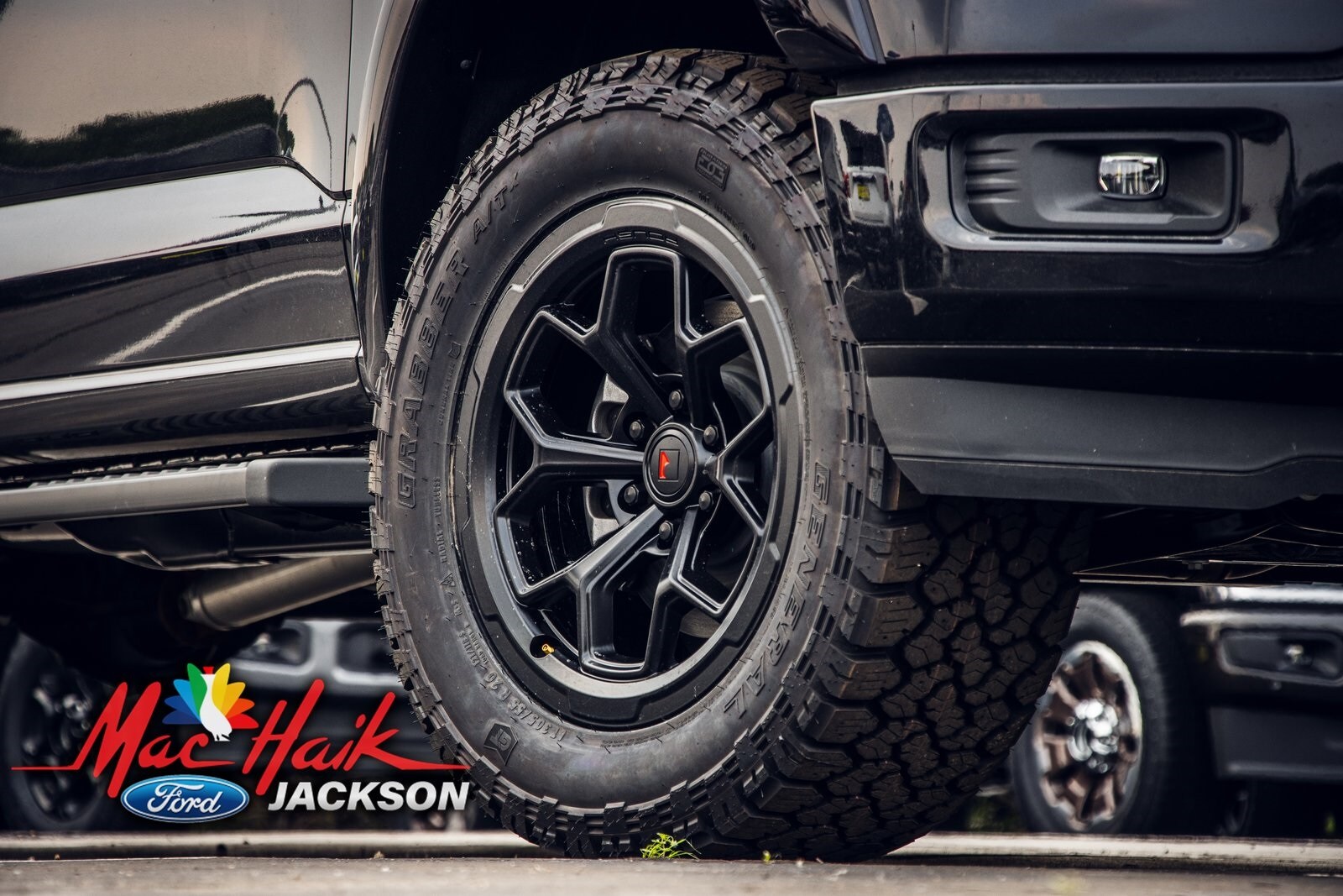 2024 Ford F-150 XLT photo 3