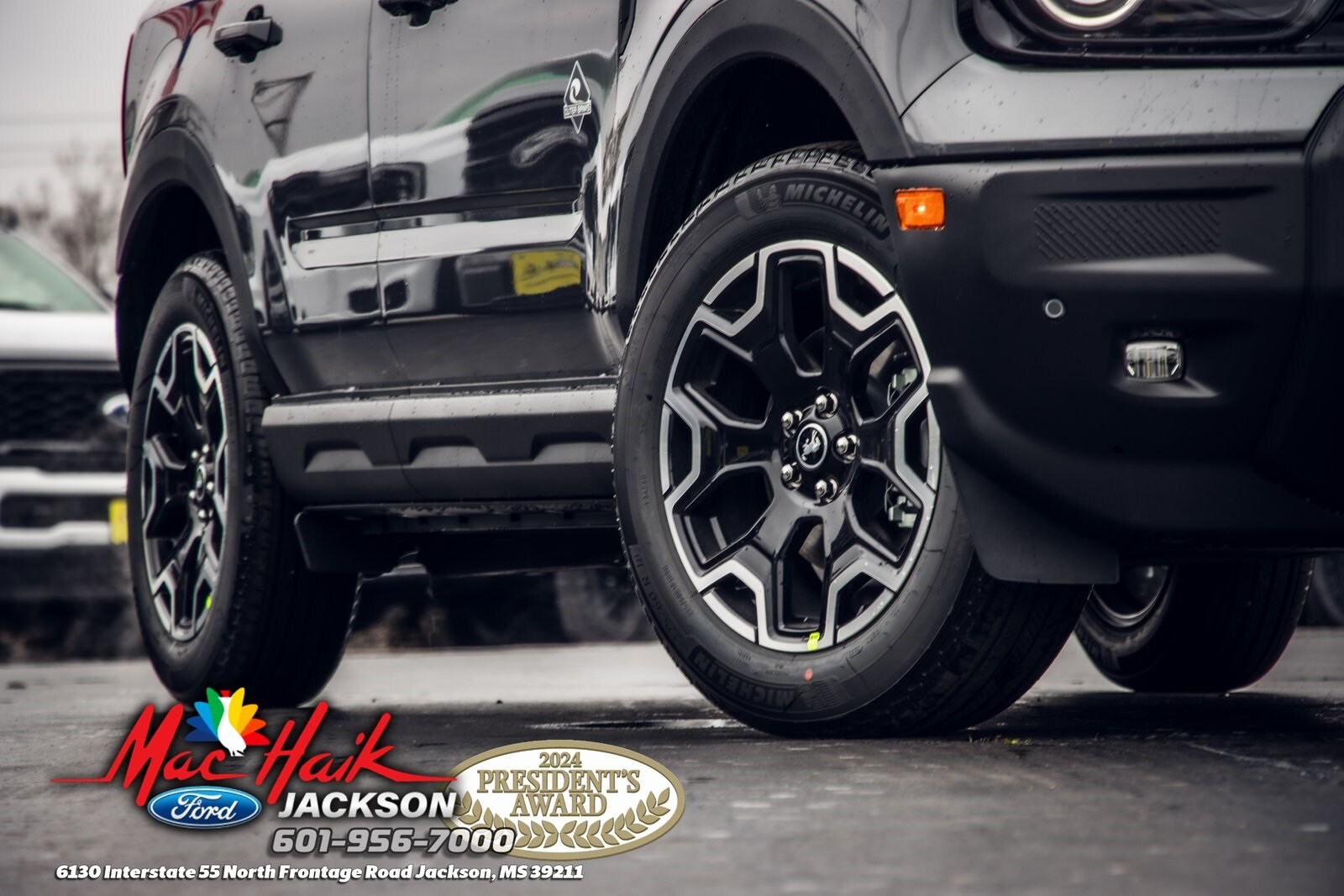 2025 Ford Bronco Sport Outer Banks photo 2