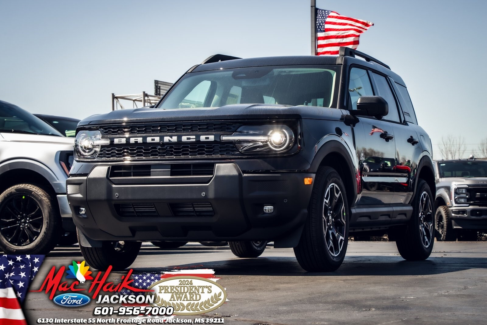2025 Ford Bronco Sport Outer Banks photo 2