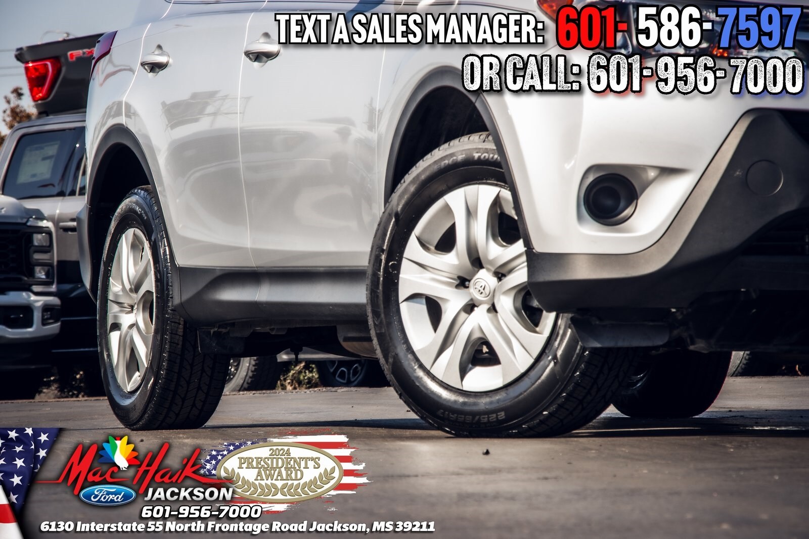 2014 Toyota RAV4 LE photo 2