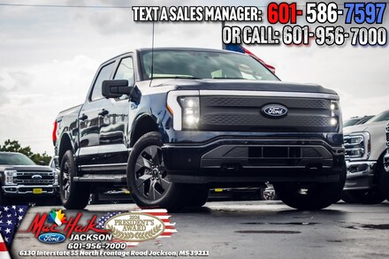2025 Ford F-150 Lightning Flash TRUCK