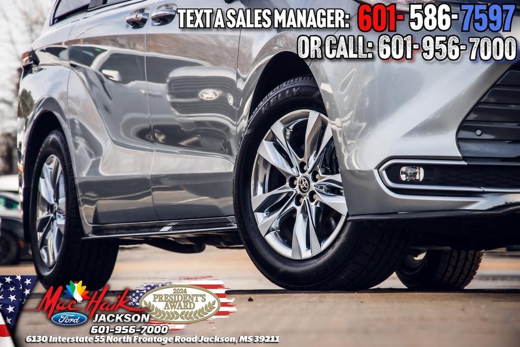 Certified 2022 Toyota Sienna Limited Minivan/Van