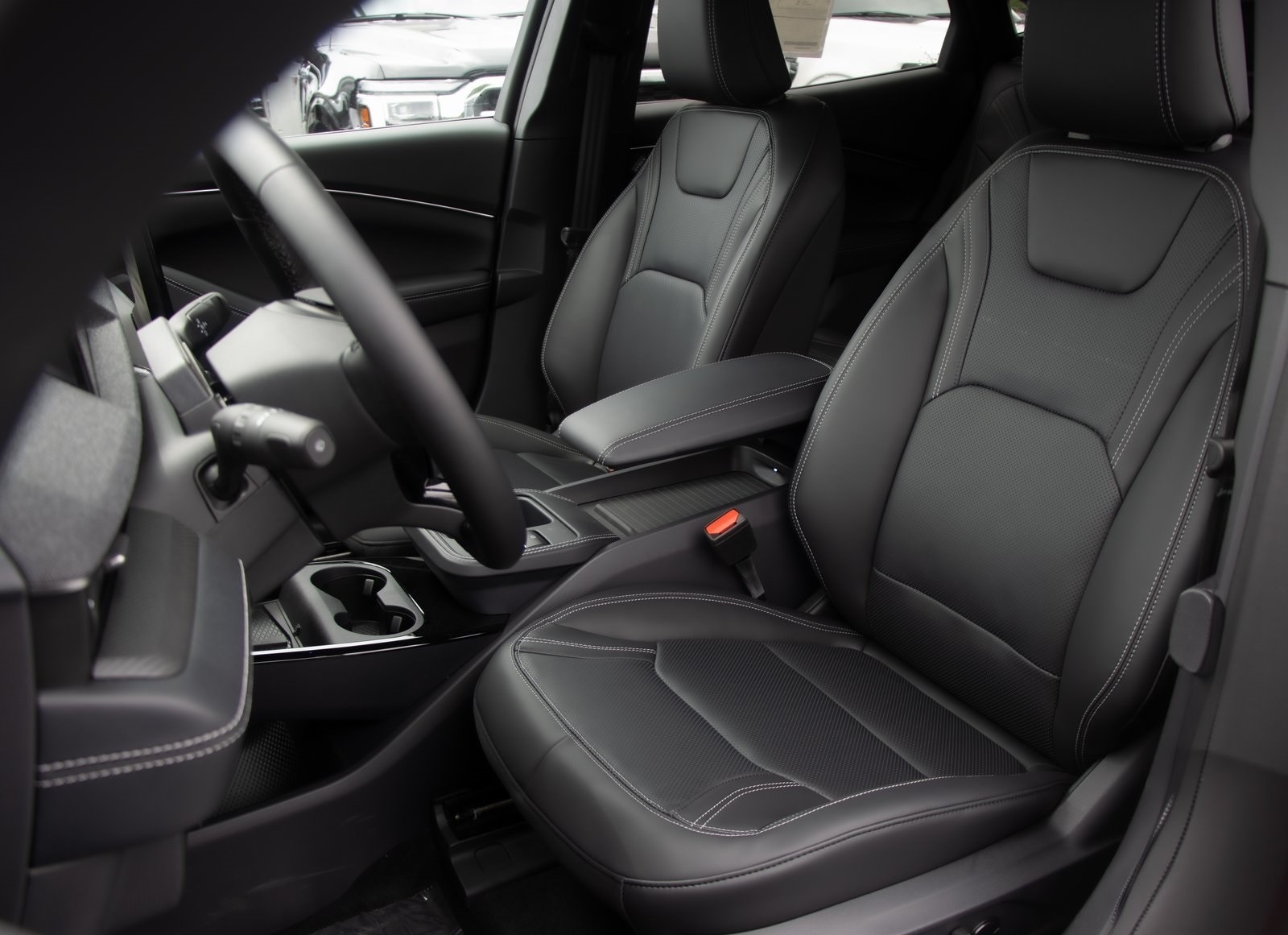 2025 Ford Mustang Mach-E Premium - Photo 9