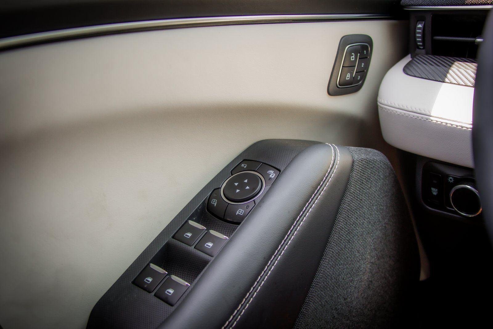 2025 Ford Mustang Mach-E Premium - Photo 9