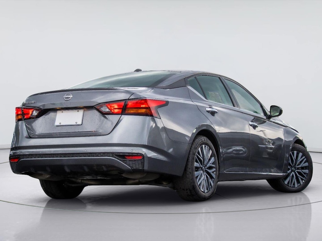 Certified 2025 Nissan Altima SV Sedan