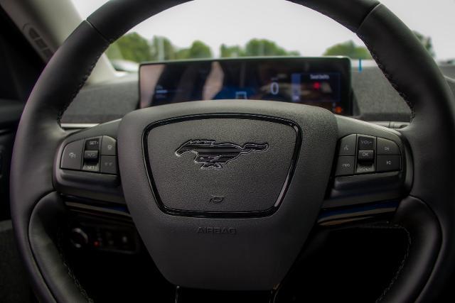 2025 Ford Mustang Mach-E Premium - Photo 32
