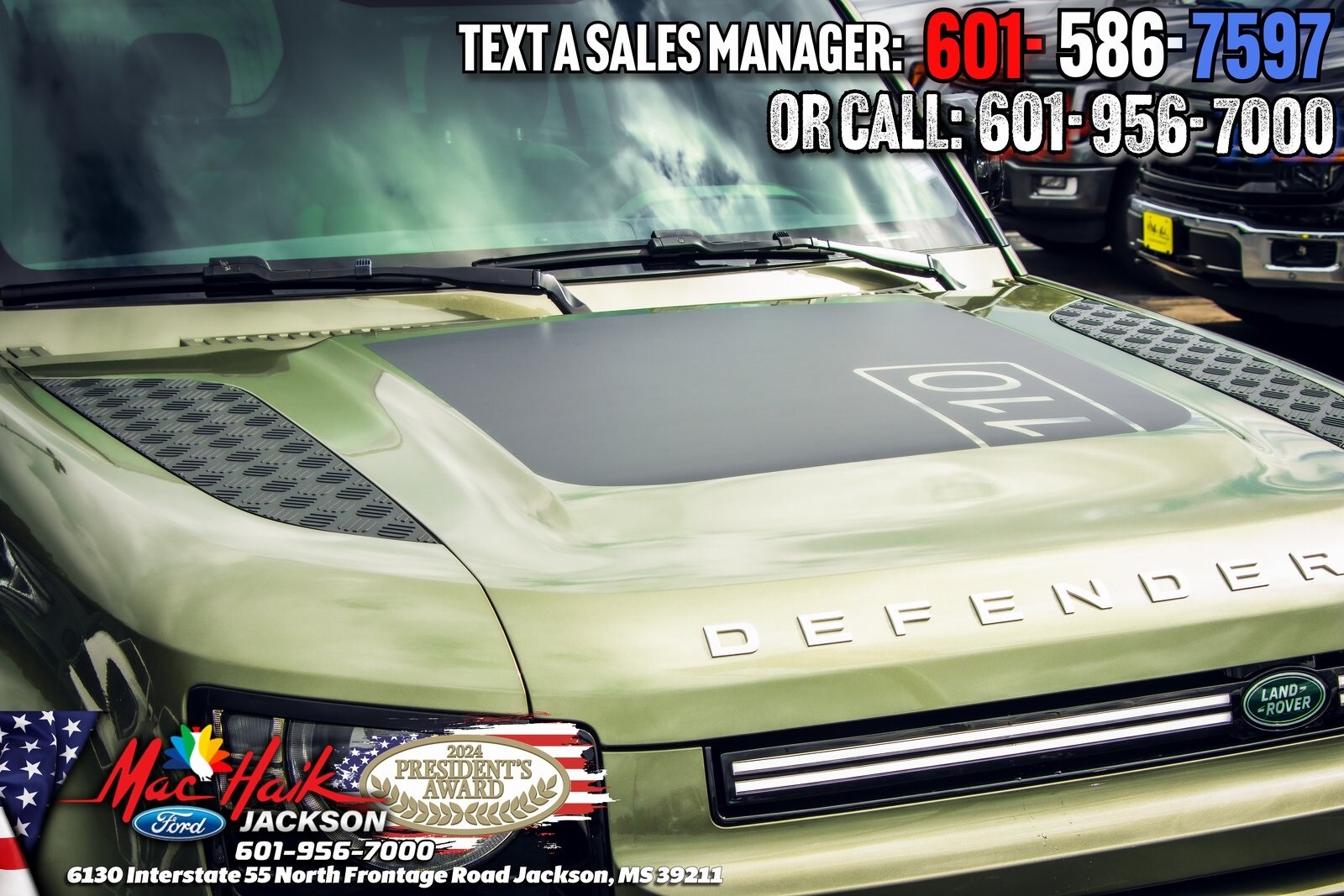 2024 Land Rover Defender 110 S photo 3