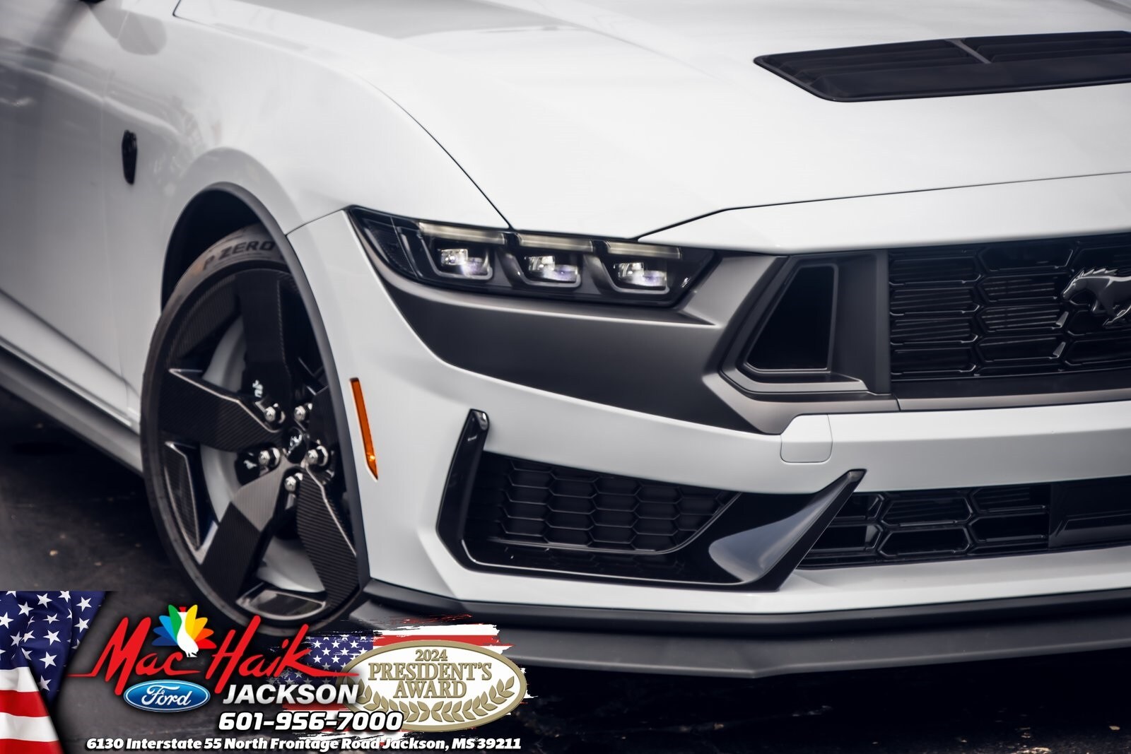 2025 Ford Mustang Dark Horse Deluxe photo 4