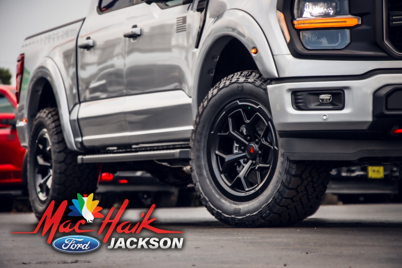 2024 Ford F-150 XLT photo 2