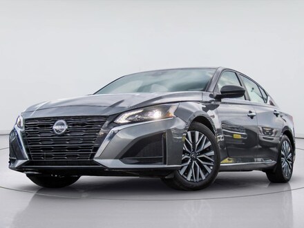 2025 Nissan Altima SV Sedan